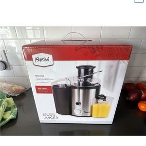 NWOT Parini Multi-Speed Power Juicer